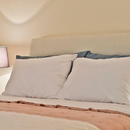 Old Town' Sunny&Quality Apartment Lisbon Bagian luar foto