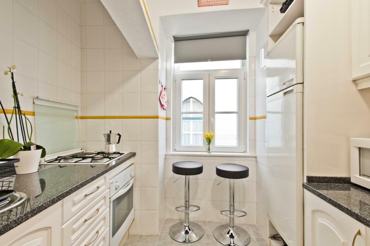 Old Town' Sunny&Quality Apartment Lisbon Bagian luar foto